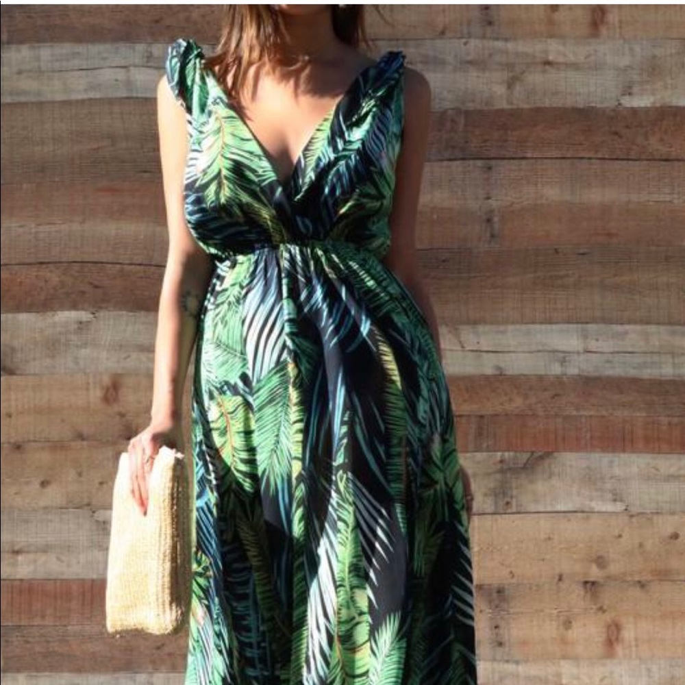 Dress - Picture 2 of 3